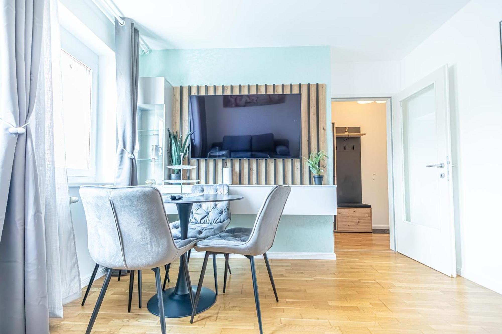 Appartamento Chic 1br & 1lr, Kingbed, Only 9 Min To Center Via Metro *